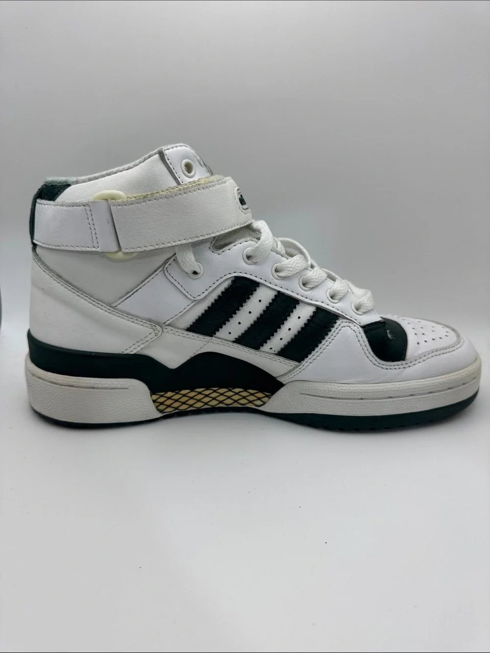 Vintage Retro 2002 Adidas Forum 84 Green & White Shoes Size 8.5 US